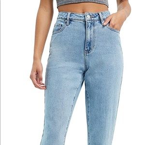 PacSun Light Wash High-Rise Mom Jeans!